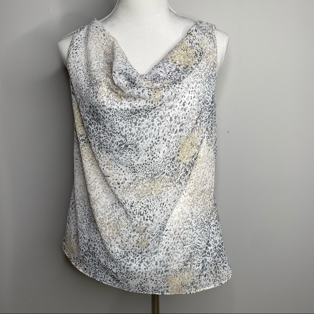 Ann Taylor NWT beautiful feminine sleeveless blouse top size MP